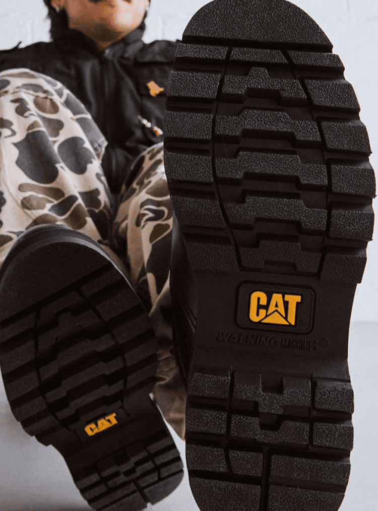 Bota shops caterpillar falsa